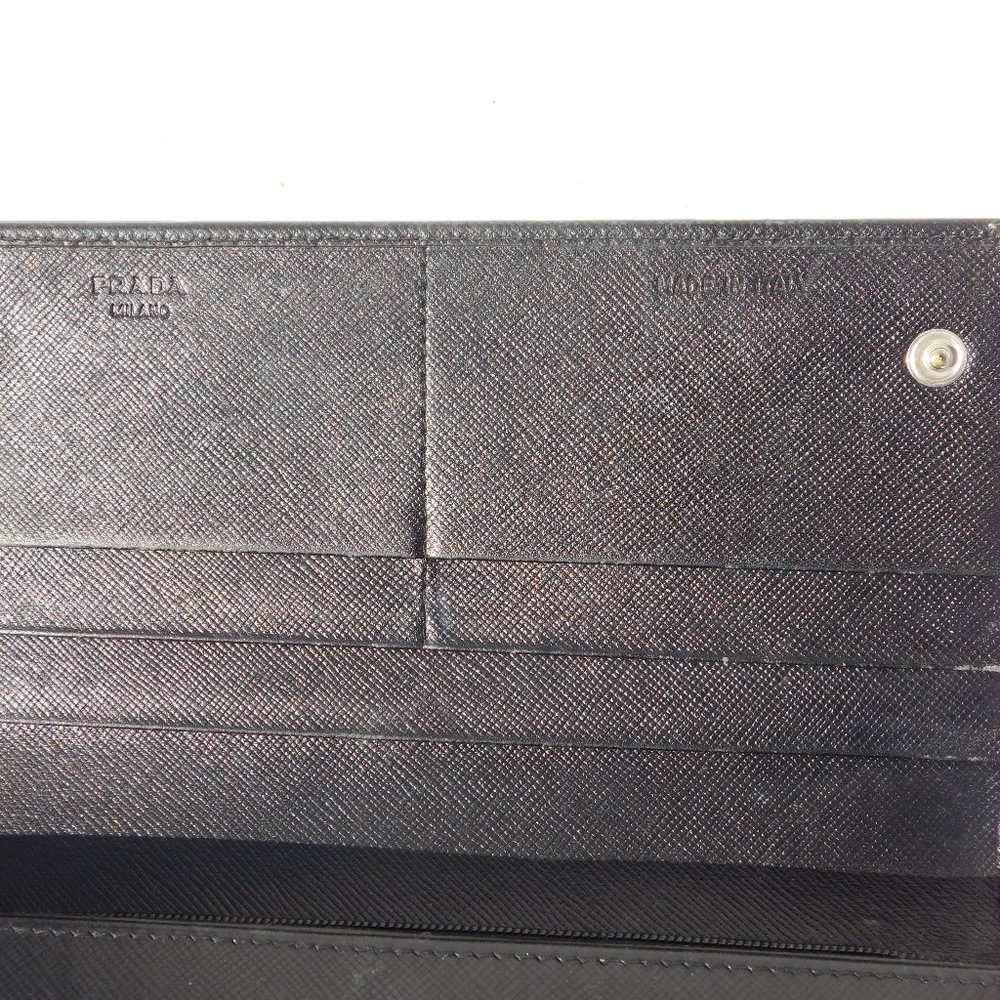 SOLD-AUTHENTIC PRADA LONE BI-FOLD WALLET BLACK - Picture 4 of 8